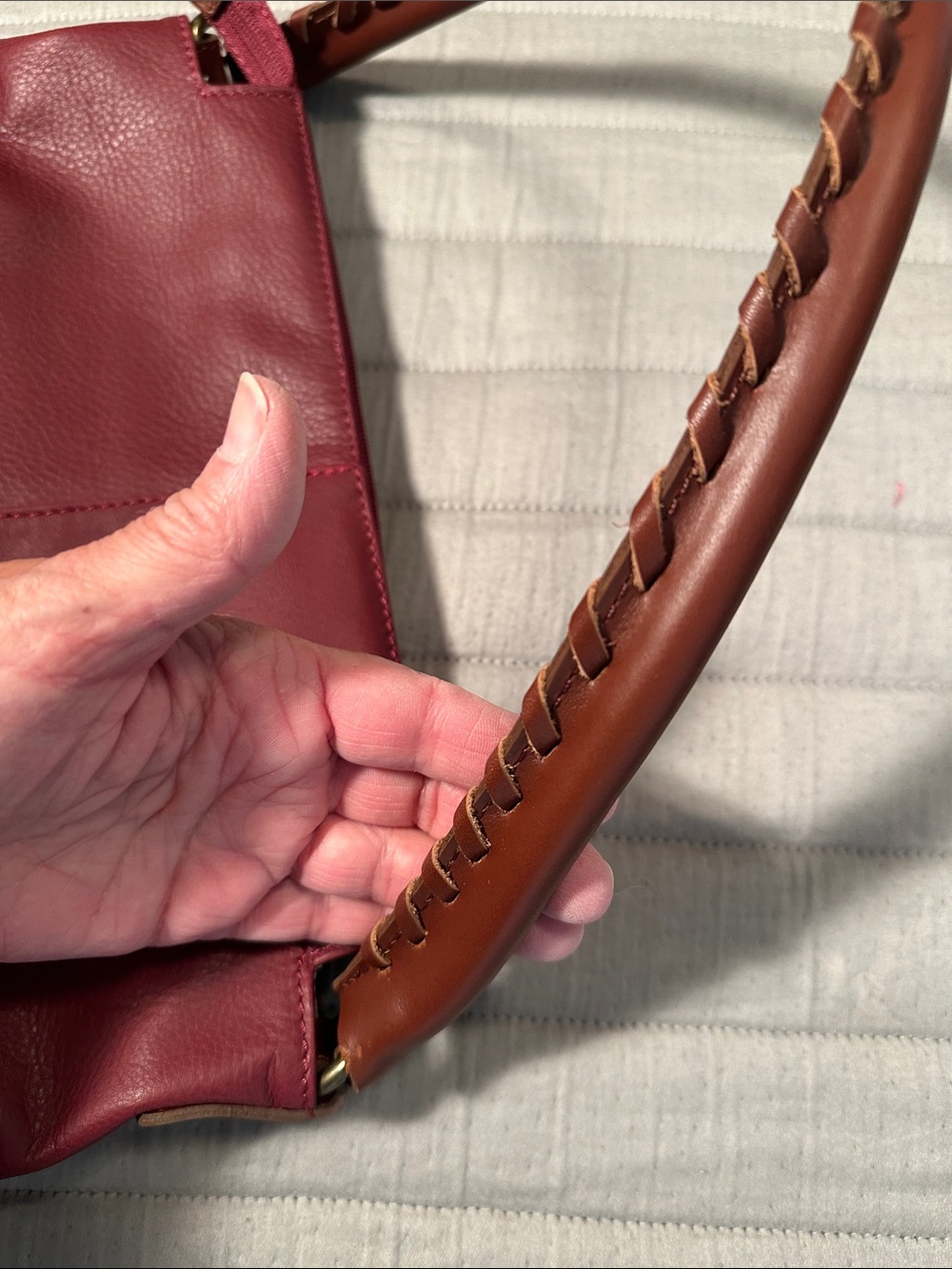 NEW Sundance Leather Shoulder Bag, Wine Red - Picture 3 of 13